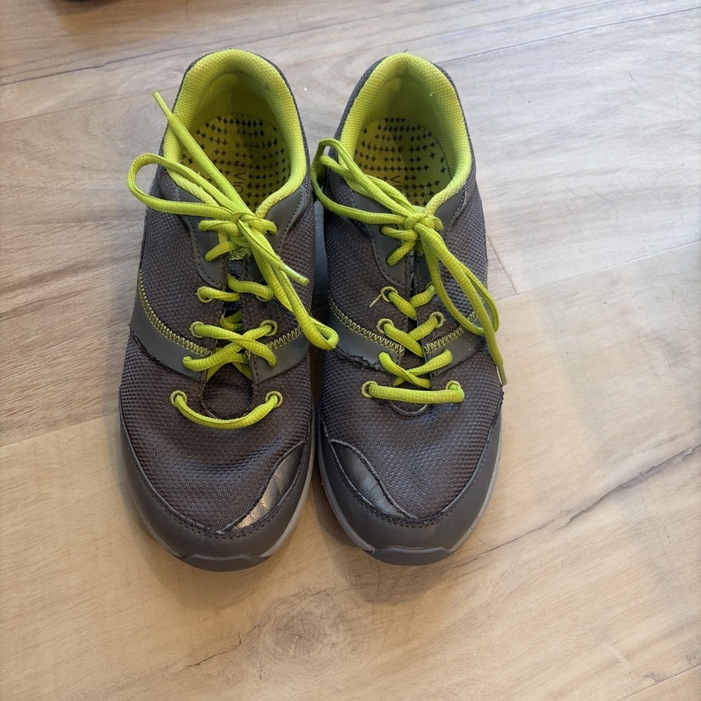 Vionic Kona Shoes Women's 8 Gray Athletic Walking Lace Up Comfort Sneakers